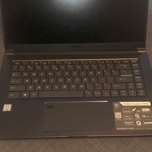 MSI ps68 modern 8rc (1650 Max q upgrade, i5 8th)